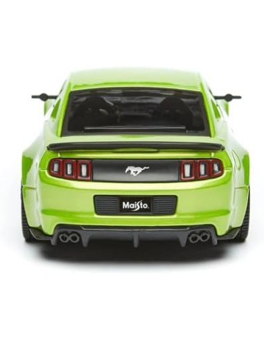 2014 Ford Mustang Street Racer Diecast 1:24 AGR31506 Burago | Futurartshop.com