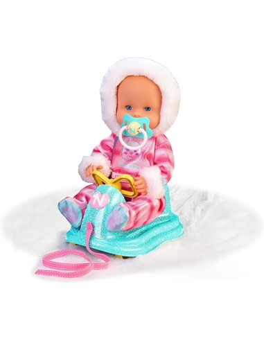 Nenuco Bambola 35cm con Slitta e Tuta da Neve Rosa 2+ FAMNFN59000 Famosa | Futurartshop.com