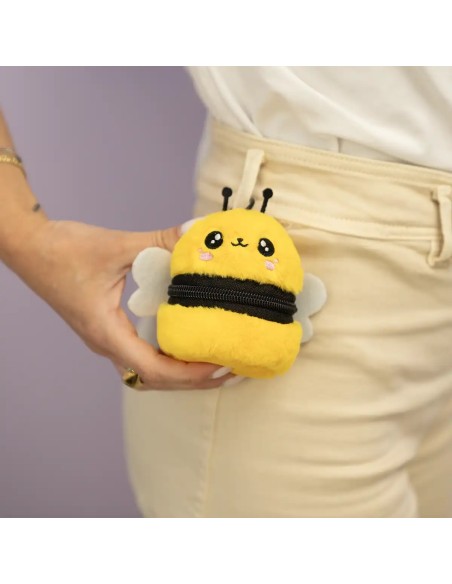 Softy Mini Pouch – Soft Plush Case 3 Assorted Models LAGCOL25908 Colourbook | Futurartshop.com