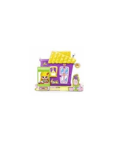 personaggio piny pon con casetta lilla e gialla e banco FAM700014333/26210 Famosa | Futurartshop.com