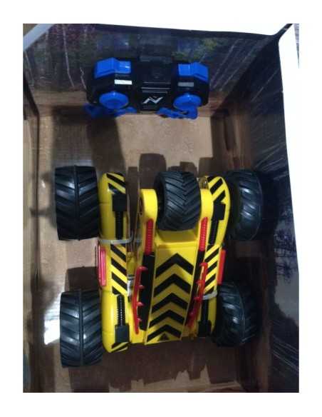 eight passengers were taken to remote-controlled vehicle dwarf Nikko 2colori MAGGG-03111 Grandi giochi | Futurartshop.com