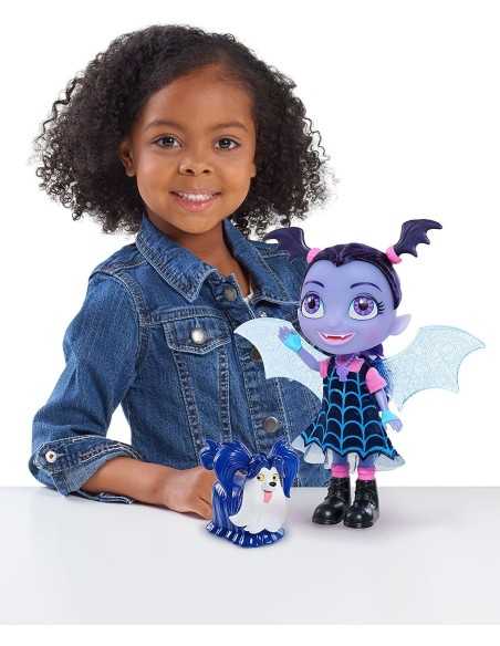Vampirina Doll GLOW with functions GIOVAM15000 Giochi Preziosi | Futurartshop.com