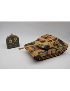 Carro armato radiocomandato leopard II spara pallini scala 1:18 PRI99835 Prismalia | Futurartshop.com