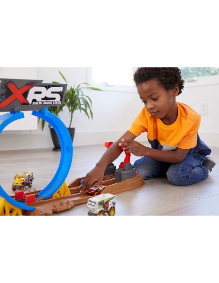 Cars, the XRS - Track super fights MATFYN85 Mattel | Futurartshop.com