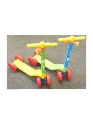 Plastic Scooter 154579 Giplam | Futurartshop.com