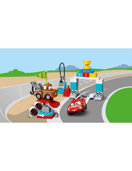 Lego 10924 - race day lightning McQueen LEG10924 Lego | Futurartshop.com
