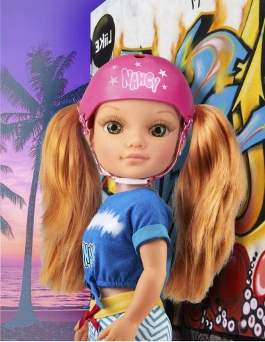 Nancy Un Giorno con Mio Hoverboard GIO700015134 Famosa | Futurartshop.com