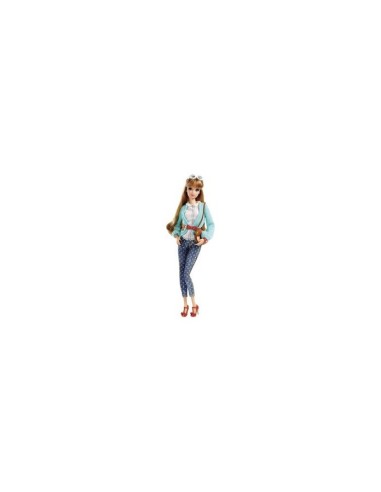 Barbie esperta di stile con giacca verde MATCFV22/CBD30 Mattel | Futurartshop.com