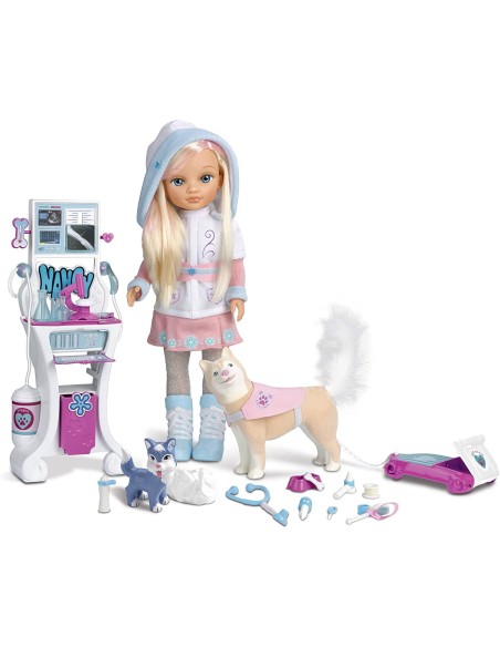 Nancy Doll, one day saving snow GIO700013525 Famosa | Futurartshop.com