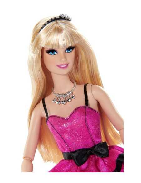 Barbie esperta di stile con vestitino fuxia e nero  MATCFV39/CCM07 Mattel | Futurartshop.com