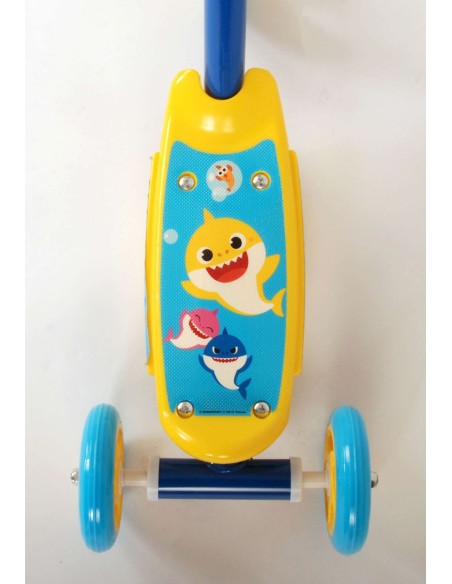 Monopattino Baby Shark con 3 ruote LUB11028 Futurart | Futurartshop.com