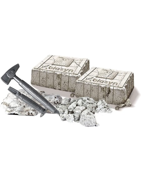 The palaeontologist's kit with Triceratops and Velociraptors CLE19307 Clementoni | Futurartshop.com