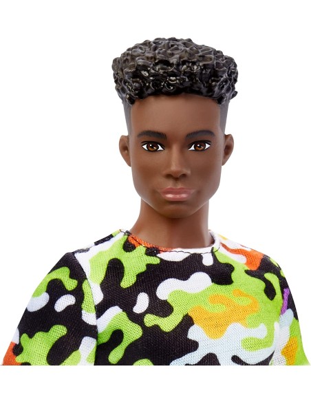 Barbie fashionistas ken con maglia camouflage TOYDWK44/HBV23 Mattel | Futurartshop.com