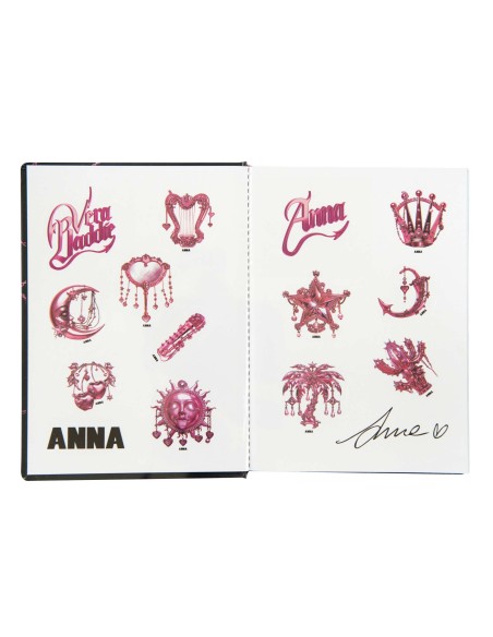 Diario 16 Mesi 2025/2026 Medium Anna Pepe Black – Agenda Scuola PAN74185AN Panini | Futurartshop.com